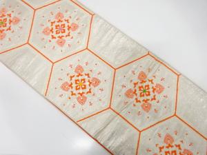 亀甲に華紋織り出し　子供帯